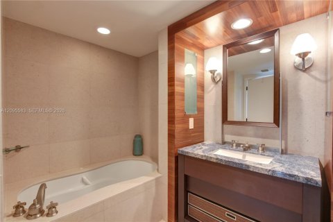 Copropriété à louer à Miami Beach, Floride: 2 chambres, 111.48 m2 № 2390391 - photo 17