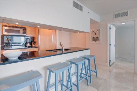 Copropriété à louer à Miami Beach, Floride: 2 chambres, 111.48 m2 № 2390391 - photo 18