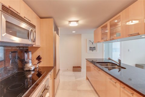 Copropriété à louer à Miami Beach, Floride: 2 chambres, 111.48 m2 № 2390391 - photo 4