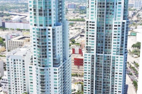 Condominio en venta en Miami, Florida, 2 dormitorios, 98.29 m2 № 2154638 - foto 29