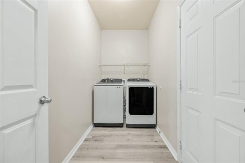 Casa en venta en Gainesville, Florida, 3 dormitorios, 176.61 m2 № 1907791 - foto 17