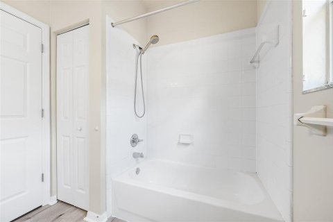 Casa en venta en Gainesville, Florida, 3 dormitorios, 176.61 m2 № 1907791 - foto 15