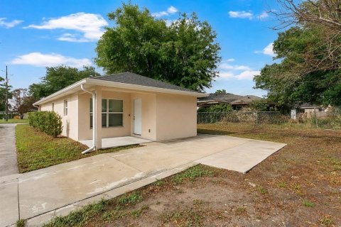 House in Orlando, Florida 3 bedrooms, 127 sq.m. № 2150885 - photo 21
