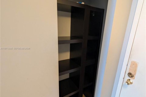 Copropriété à vendre à Hallandale Beach, Floride: 1 chambre, 96.15 m2 № 2033146 - photo 30
