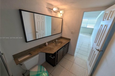 Copropriété à vendre à Hallandale Beach, Floride: 1 chambre, 96.15 m2 № 2033146 - photo 27