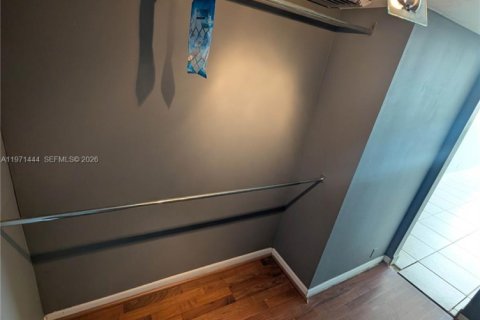 Copropriété à vendre à Hallandale Beach, Floride: 1 chambre, 96.15 m2 № 2033146 - photo 24
