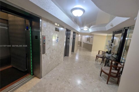 Copropriété à vendre à Hallandale Beach, Floride: 1 chambre, 96.15 m2 № 2033146 - photo 7