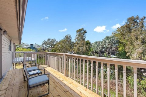 House in Palm Harbor, Florida 4 bedrooms, 272.95 sq.m. № 1775646 - photo 26