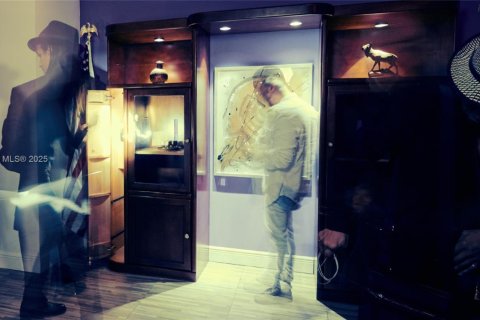 Propiedad comercial en venta en Hollywood, Florida № 1957149 - foto 13