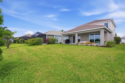 House in Bradenton, Florida 4 bedrooms, 226.12 sq.m. № 2197100 - photo 6