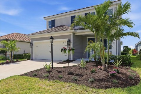 House in Bradenton, Florida 4 bedrooms, 226.12 sq.m. № 2197100 - photo 8