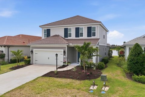 House in Bradenton, Florida 4 bedrooms, 226.12 sq.m. № 2197100 - photo 2