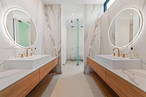 Villa ou maison à vendre à Miami Shores, Floride: 4 chambres № 1931367 - photo 28