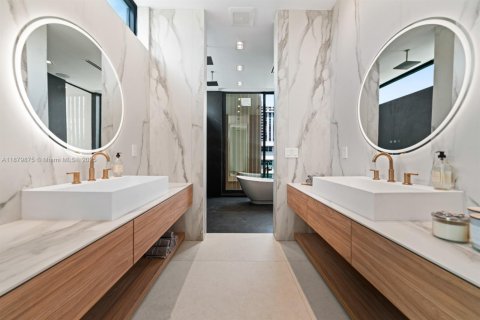 Villa ou maison à vendre à Miami Shores, Floride: 4 chambres № 1931367 - photo 27