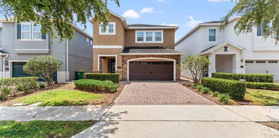 Casa en Kissimmee, Florida 6 dormitorios, 308.16 m2 № 1684908