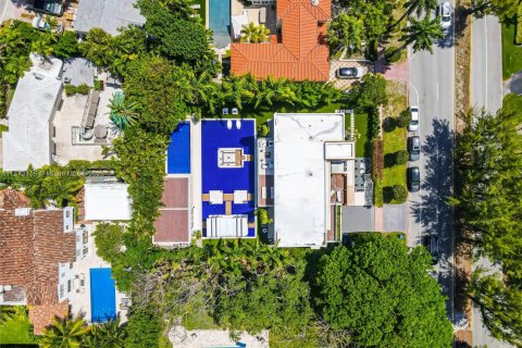 Villa ou maison à louer à Miami Beach, Floride: 5 chambres, 475.57 m2 № 1897978 - photo 12
