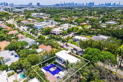Villa ou maison à louer à Miami Beach, Floride: 5 chambres, 475.57 m2 № 1897978 - photo 9