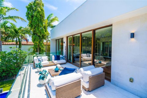 Villa ou maison à louer à Miami Beach, Floride: 5 chambres, 475.57 m2 № 1897978 - photo 19