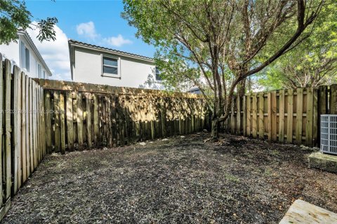 Touwnhouse à vendre à Homestead, Floride: 4 chambres, 174.93 m2 № 2263229 - photo 16