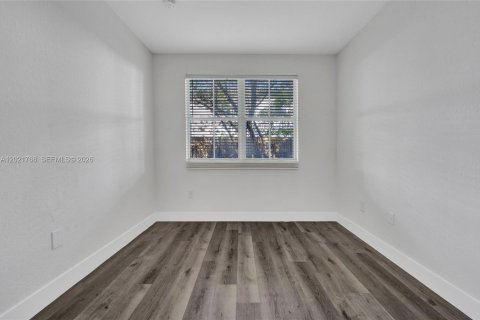 Touwnhouse à vendre à Homestead, Floride: 4 chambres, 174.93 m2 № 2263229 - photo 15