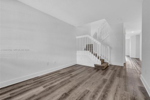 Touwnhouse à vendre à Homestead, Floride: 4 chambres, 174.93 m2 № 2263229 - photo 3