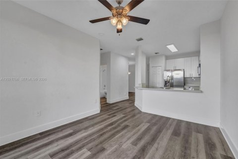 Touwnhouse à vendre à Homestead, Floride: 4 chambres, 174.93 m2 № 2263229 - photo 12