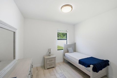 Casa en venta en Stuart, Florida, 5 dormitorios, 240.9 m2 № 2077861 - foto 15
