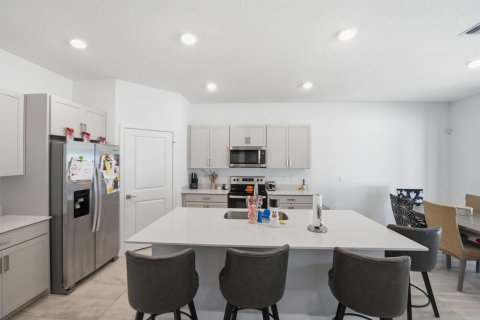 Casa en venta en Stuart, Florida, 5 dormitorios, 240.9 m2 № 2077861 - foto 5