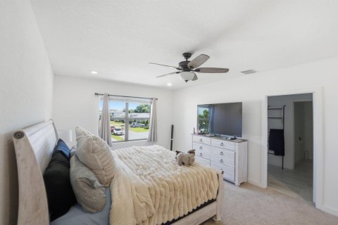 Casa en venta en Stuart, Florida, 5 dormitorios, 240.9 m2 № 2077861 - foto 21