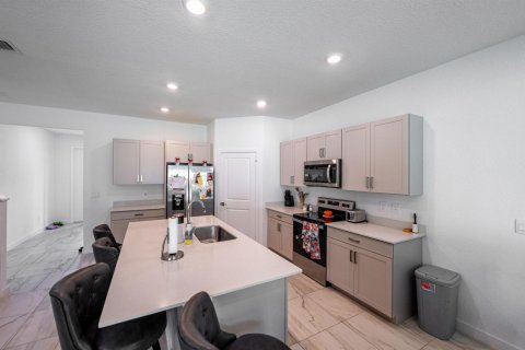Casa en venta en Stuart, Florida, 5 dormitorios, 240.9 m2 № 2077861 - foto 6