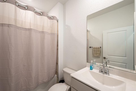 Casa en venta en Stuart, Florida, 5 dormitorios, 240.9 m2 № 2077861 - foto 17