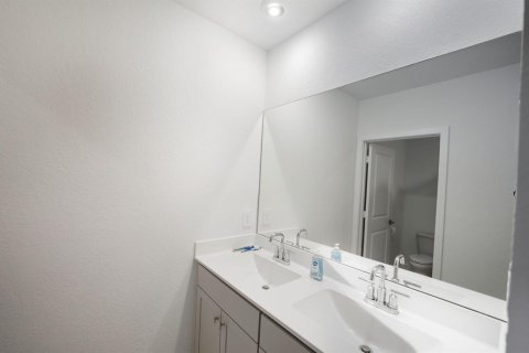 Casa en venta en Stuart, Florida, 5 dormitorios, 240.9 m2 № 2077861 - foto 28