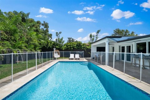 Villa ou maison à vendre à Aventura, Floride: 5 chambres, 263.56 m2 № 1849119 - photo 3