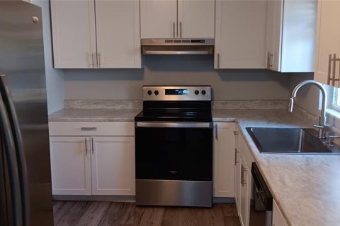 Casa en venta en Gainesville, Florida, 4 dormitorios, 153.47 m2 № 2100730 - foto 4