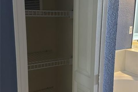 Condominio en venta en Davenport, Florida, 3 dormitorios, 191.29 m2 № 1648179 - foto 23