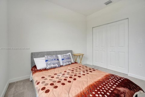 Townhouse in Homestead, Florida 3 bedrooms, 176.14 sq.m. № 1861341 - photo 26