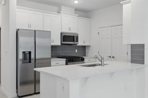 Villa ou maison à vendre à Howey-in-the-Hills, Floride: 5 chambres, 202.71 m2 № 1831421 - photo 3