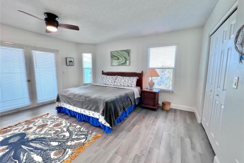 House in Placida, Florida 3 bedrooms, 155.15 sq.m. № 1618641 - photo 24
