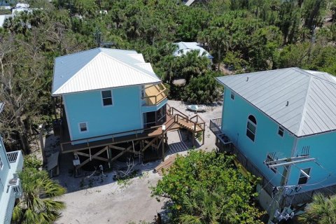 House in Placida, Florida 3 bedrooms, 155.15 sq.m. № 1618641 - photo 7
