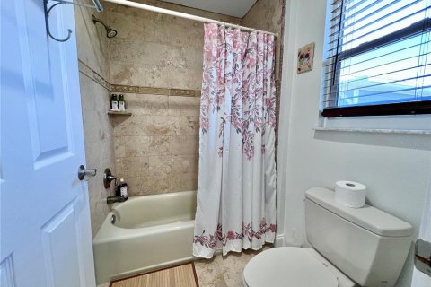 House in Placida, Florida 3 bedrooms, 155.15 sq.m. № 1618641 - photo 28