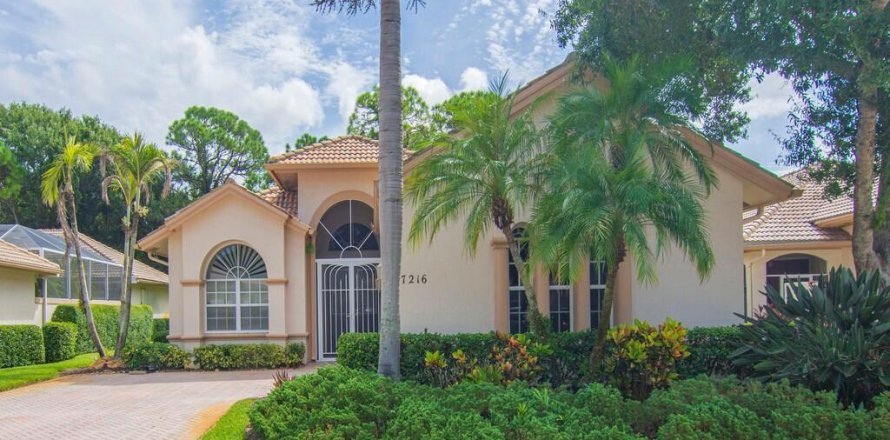 Villa ou maison à Port St. Lucie, Floride 3 chambres, 208.19 m2 № 2368400