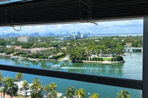 Condominio en alquiler en Miami Beach, Florida, 1 dormitorio, 87.51 m2 № 2030586 - foto 21