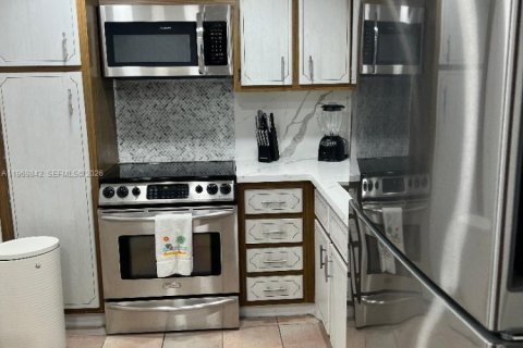Condominio en alquiler en Miami Beach, Florida, 1 dormitorio, 87.51 m2 № 2030586 - foto 9