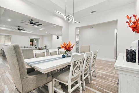 Villa ou maison à vendre à Tampa, Floride: 5 chambres, 304.07 m2 № 2398926 - photo 19