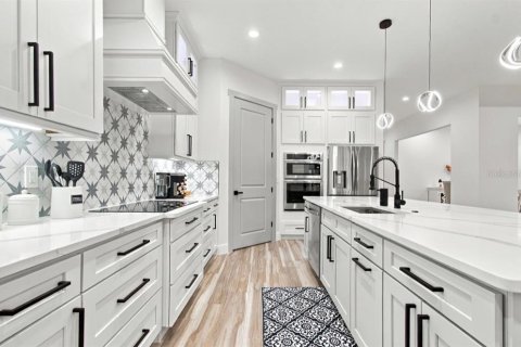 Villa ou maison à vendre à Tampa, Floride: 5 chambres, 304.07 m2 № 2398926 - photo 6