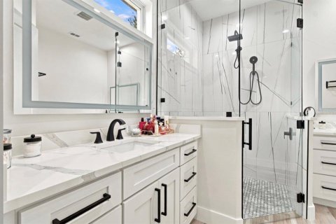Villa ou maison à vendre à Tampa, Floride: 5 chambres, 304.07 m2 № 2398926 - photo 23