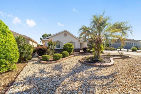 House in Ocala, Florida 3 bedrooms, 250.93 sq.m. № 2122663 - photo 4