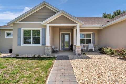 House in Lady Lake, Florida 5 bedrooms, 227.42 sq.m. № 2207807 - photo 3