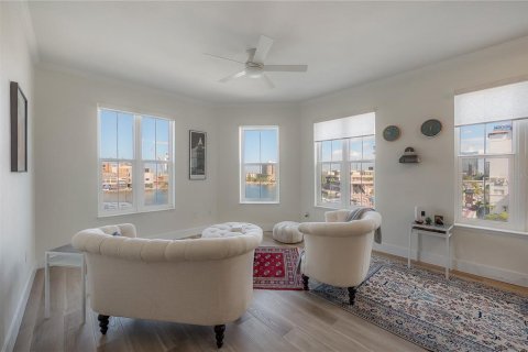 Condo in Tampa, Florida, 2 bedrooms  № 2156408 - photo 5