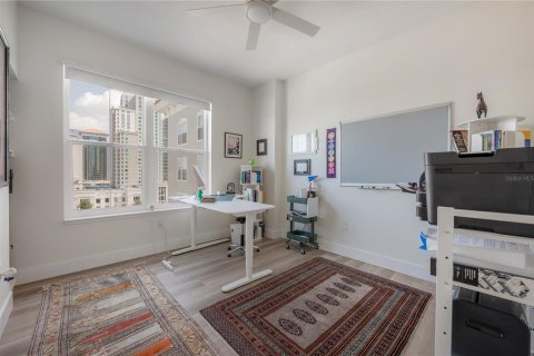 Condo in Tampa, Florida, 2 bedrooms  № 2156408 - photo 26